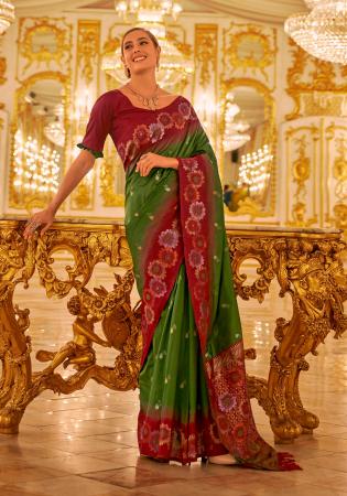 Picture of Beautiful Silk Dark Green Saree