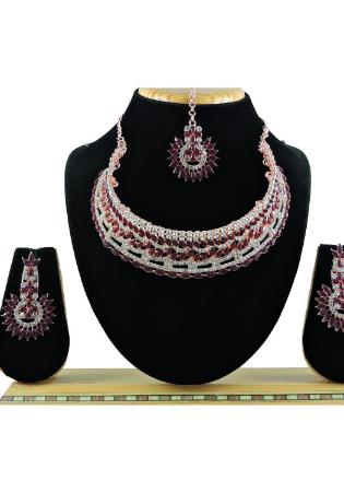 Picture of Fascinating Black Necklace Set