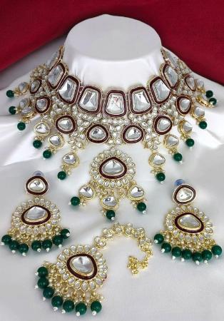 Picture of Graceful Dark Green Necklace Set