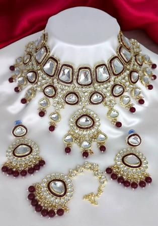 Picture of Fine Maroon Necklace Set
