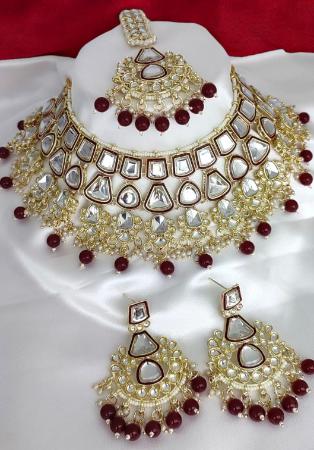Picture of Wonderful Maroon Necklace Set