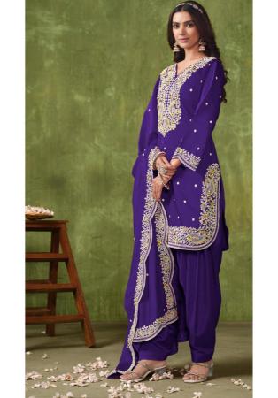 Picture of Ravishing Silk Purple Straight Cut Salwar Kameez