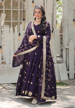 Picture of Fascinating Chiffon Purple Readymade Gown