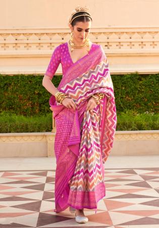 Picture of Amazing Silk Light Coral Saree