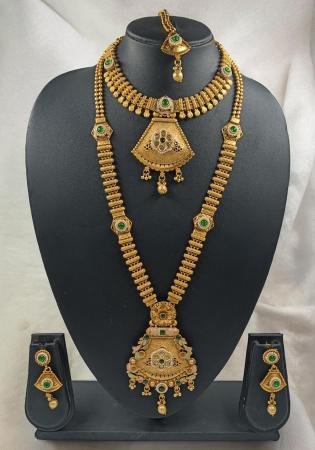 Picture of Fascinating Golden Rod Necklace Set