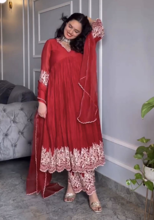 Picture of Chiffon & Silk Crimson Readymade Salwar Kameez