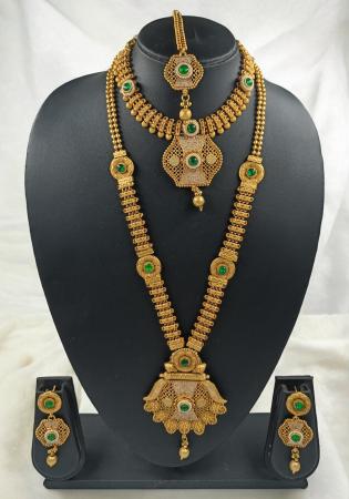 Picture of Bewitching Golden Rod Necklace Set