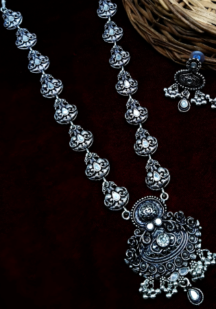 Picture of Elegant Azure Necklace Set