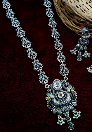 Picture of Pleasing Light Slate Grey Necklace Set