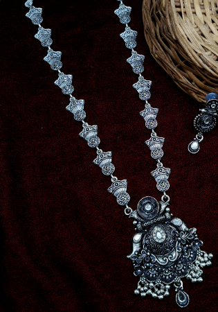 Picture of Amazing Slate Grey Necklace Set