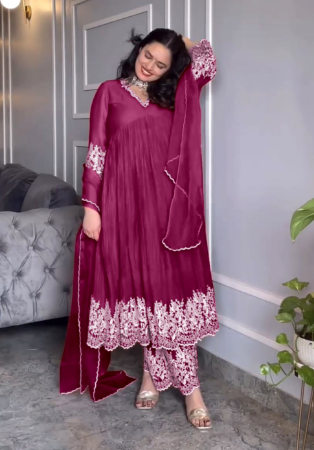 Picture of Chiffon & Silk Medium Violet Red Readymade Salwar Kameez