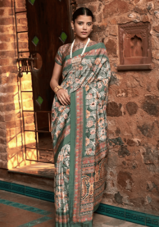 Picture of Fascinating Silk Dim Gray Saree