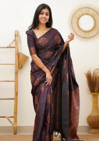 Picture of Lovely Silk Dim Gray Saree