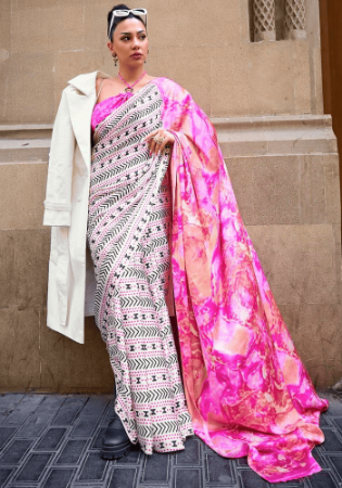 Picture of Alluring Crepe Lavender Blush Saree