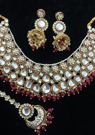 Picture of Delightful Maroon Necklace Set