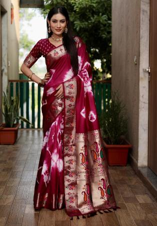 Picture of Good Looking Silk Purple Saree