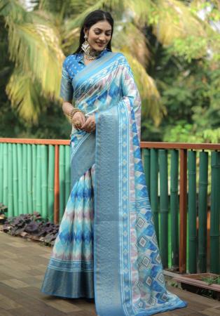 Picture of Lovely Silk Turquoise Saree