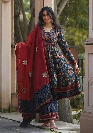 Picture of Nice Cotton Grey Straight Cut Salwar Kameez