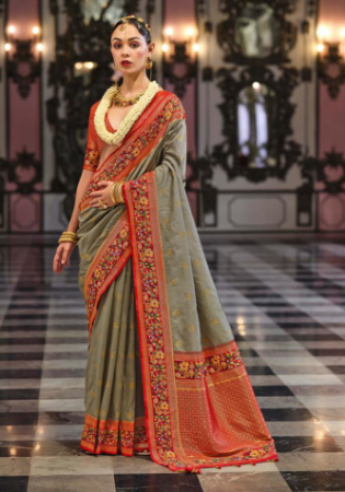 Picture of Delightful Silk Grey Saree