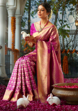 Picture of Comely Silk Medium Violet Red Saree